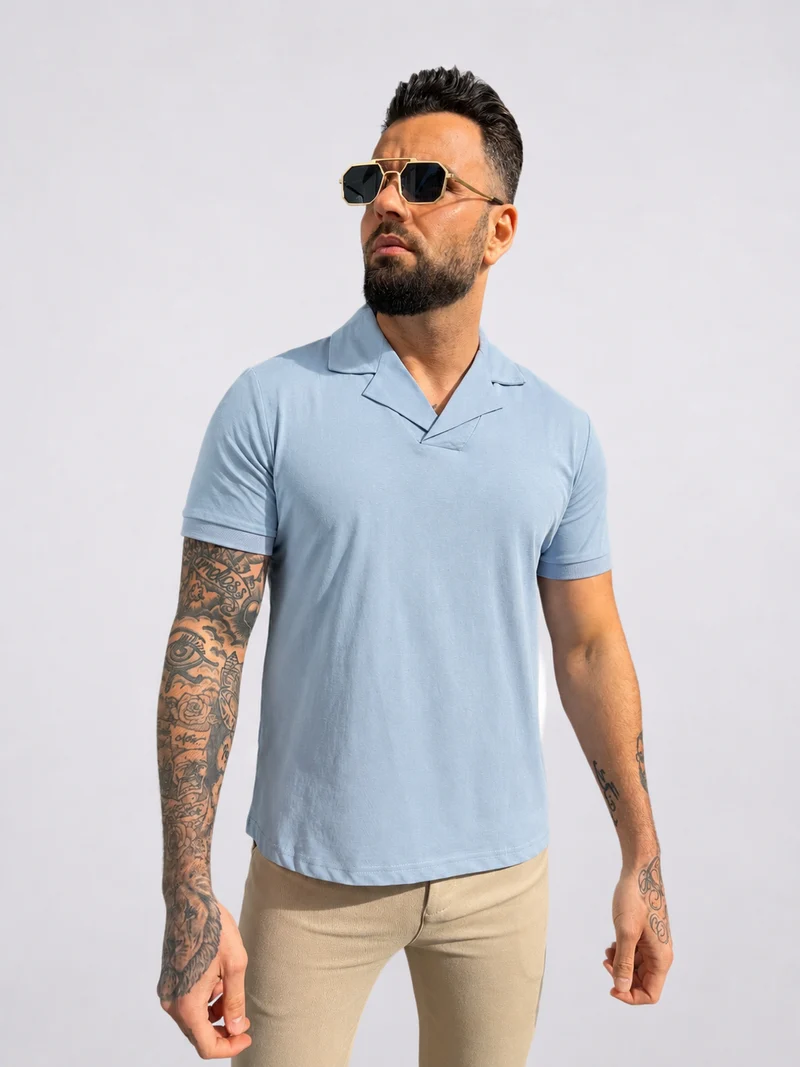 Buttonless polo short sleeve light blue