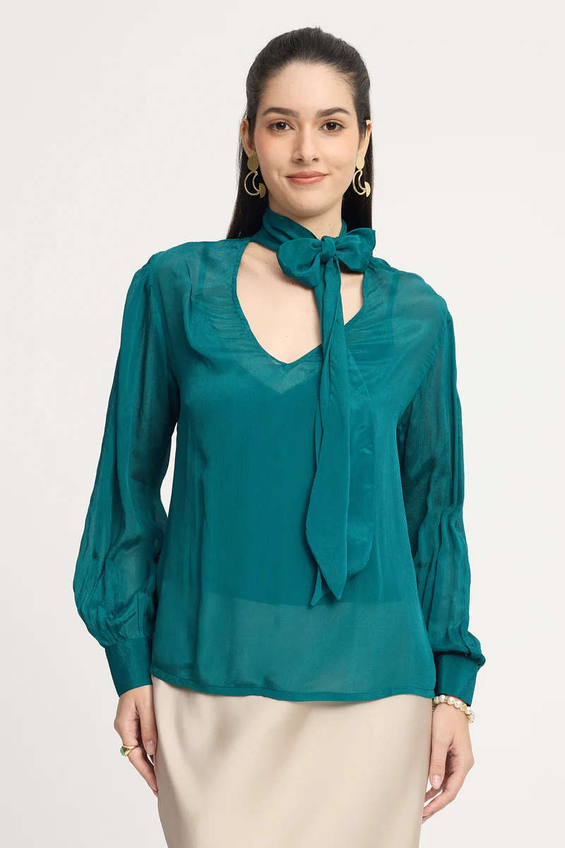 Alexy|Viscose Chiffon V-Neck Bow Top With Cami