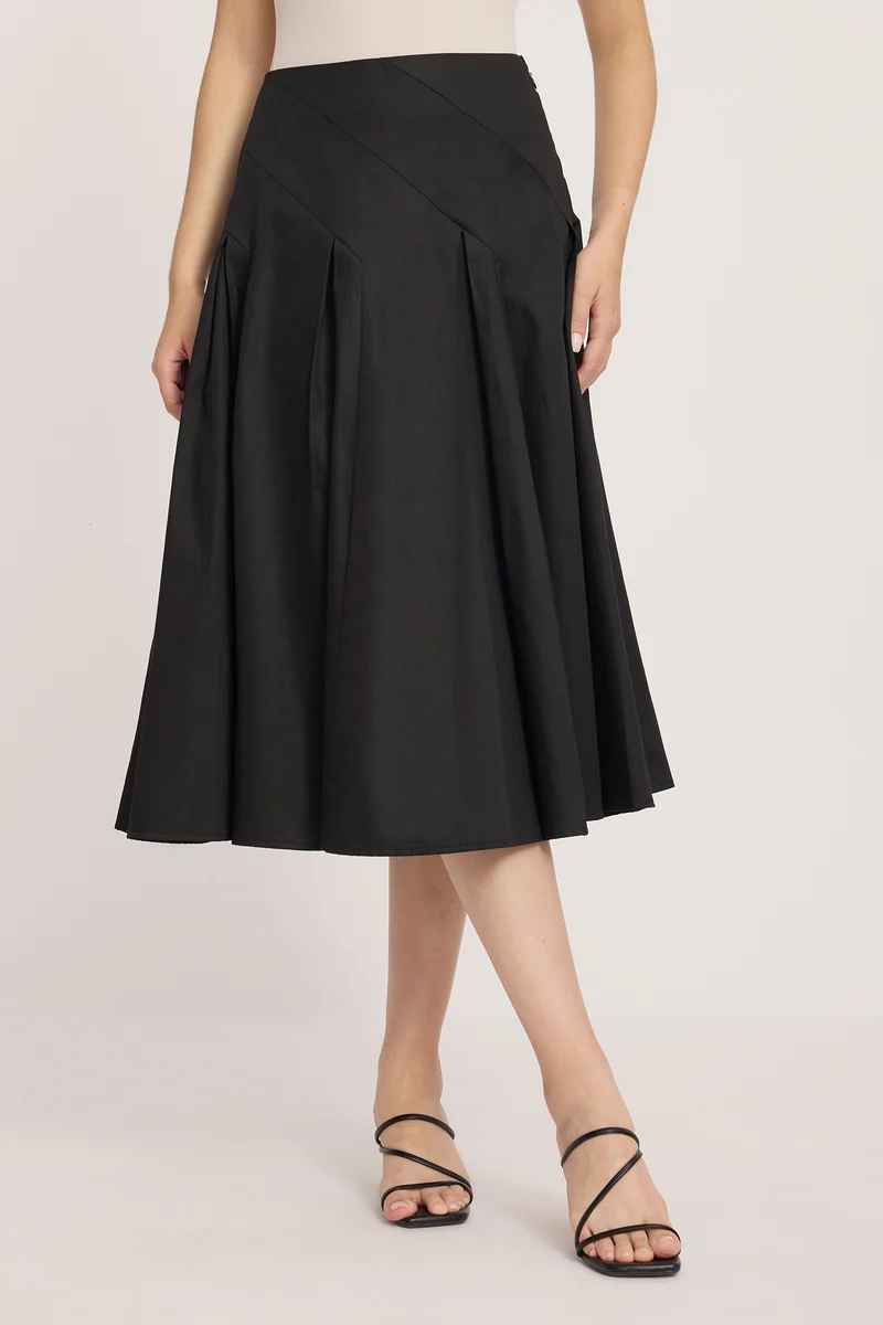 Niadre|Slanting Pleat Detail Midi Skirt