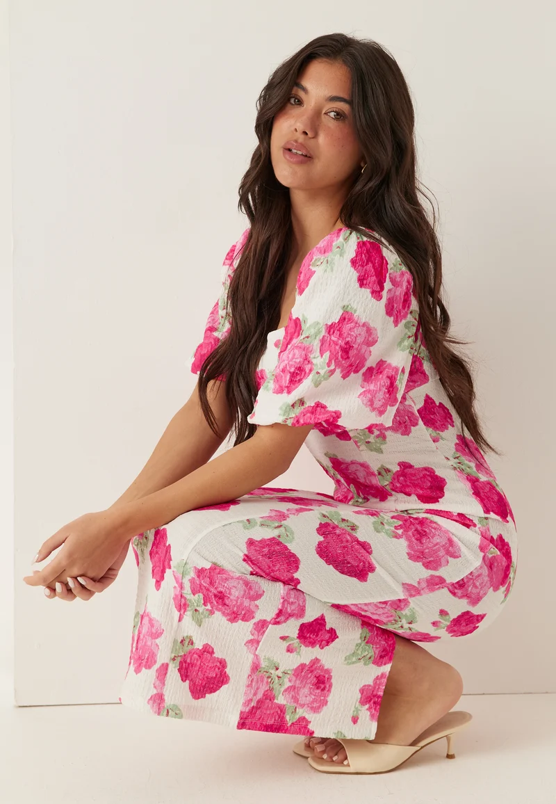 Volume Sleeve Midi Dress