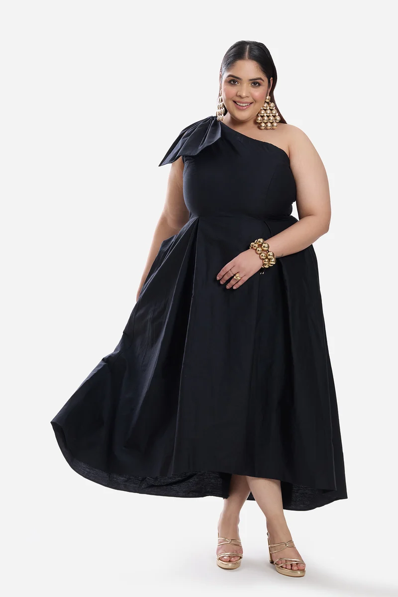 Brina|Cotton One Shoulder Bow Gown