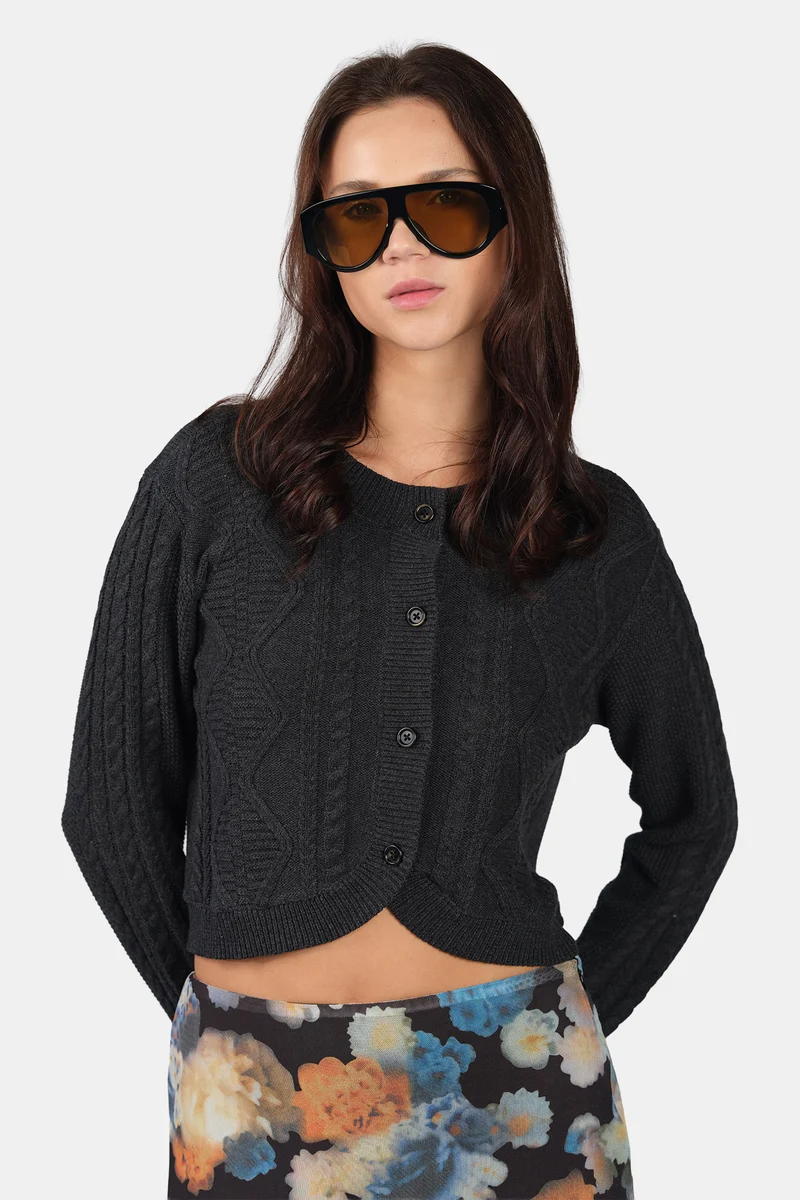 Ruza|100% Cotton Curved Hem Knitted Crop Cardigan