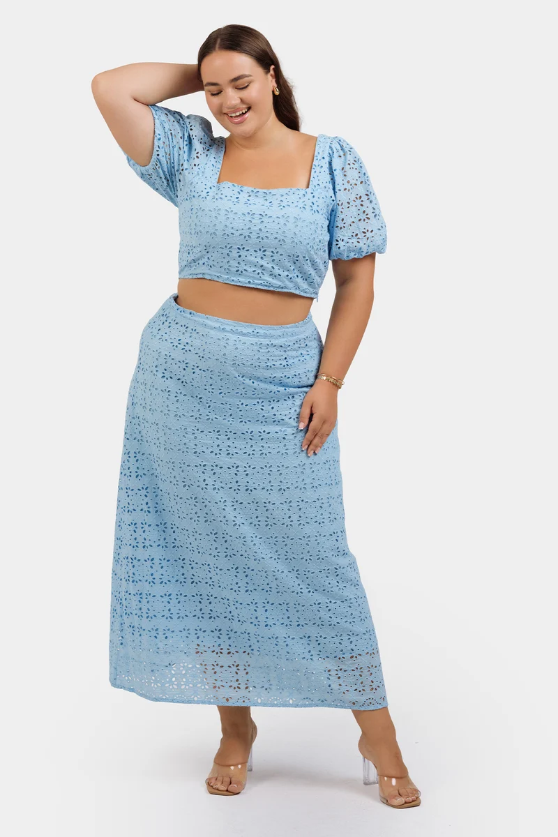 Yasemin Top|100% Cotton Schiffli Cropped Top