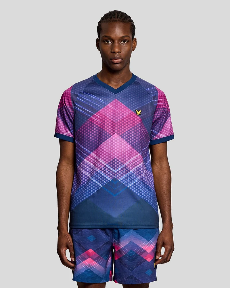 Lyle & Scott Herrsport Chevron Footboll T-shirt | Marinblå pion