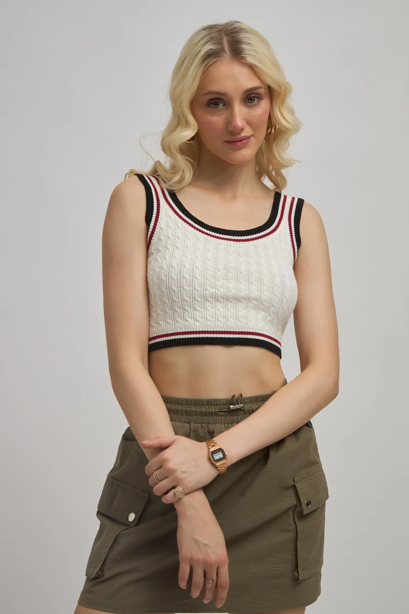 Eliza|Cotton Fitted Scoop Neck Crop Top