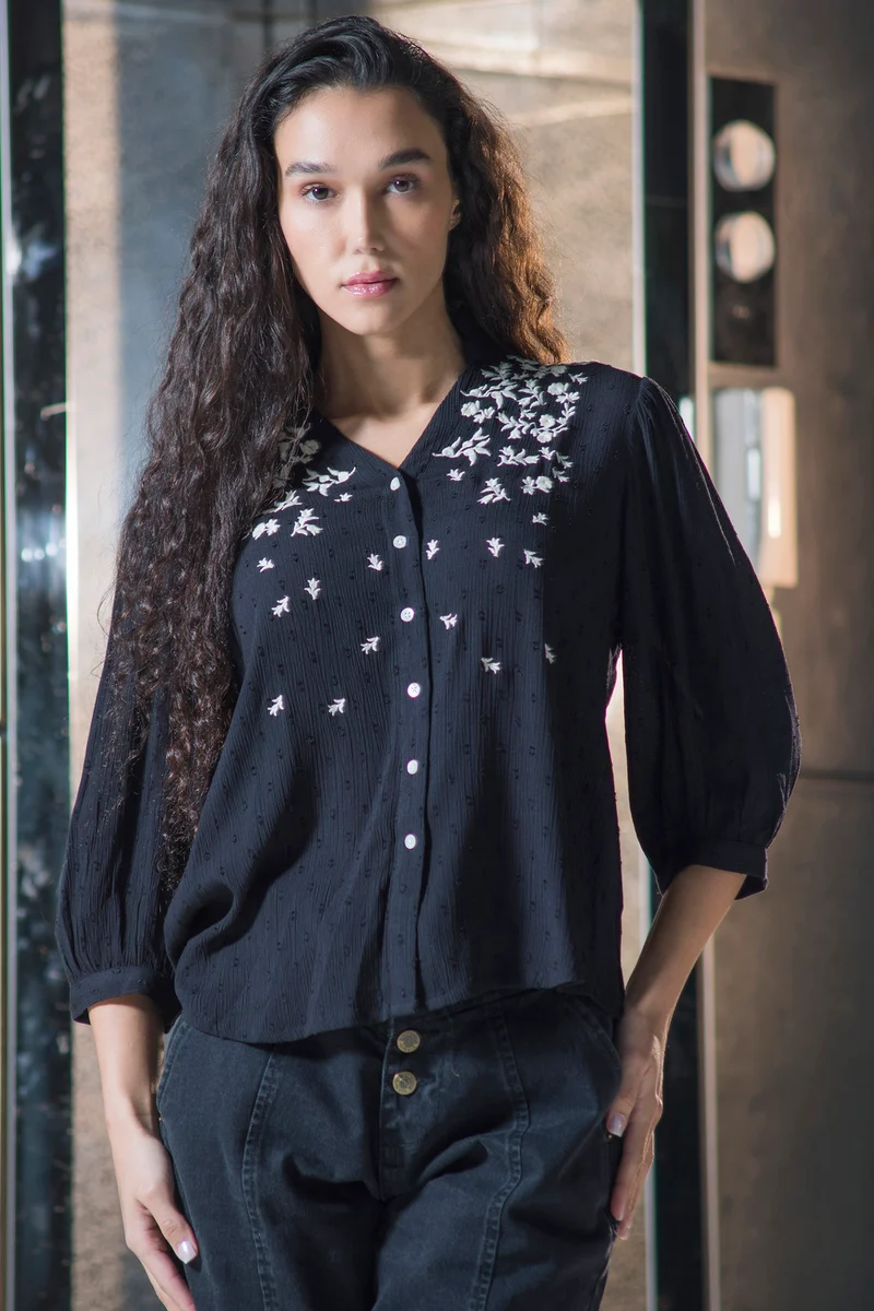 Arther|100% Viscose Top With Intricate Contrast Embroidery
