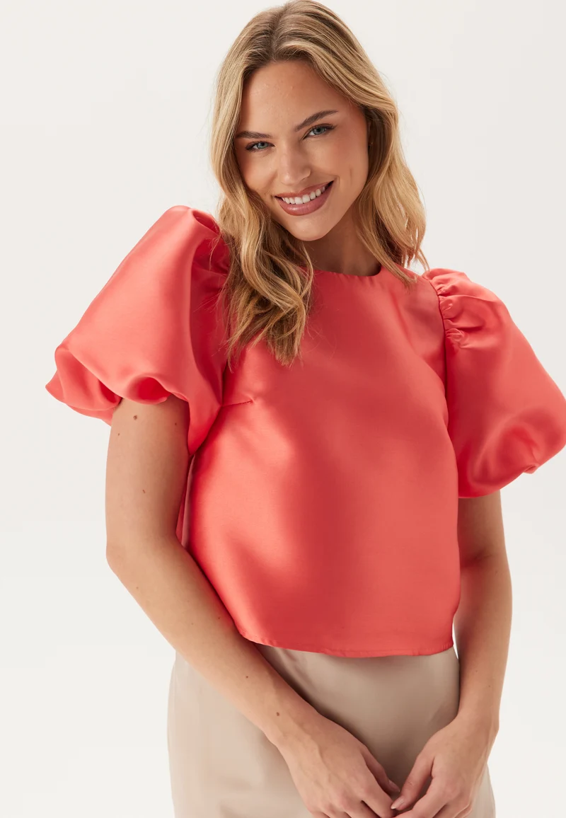 Vishina 2/4 O-Neck Top