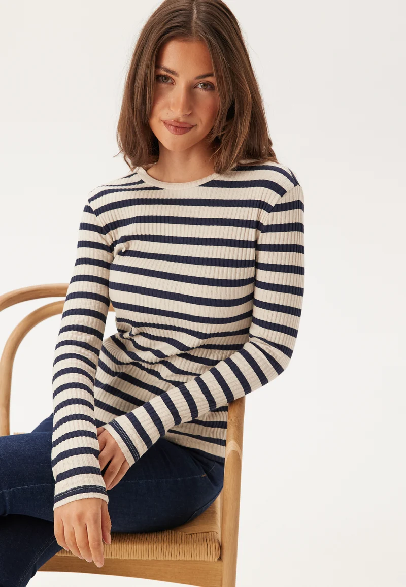 Viamelie O-neck L/S TOP