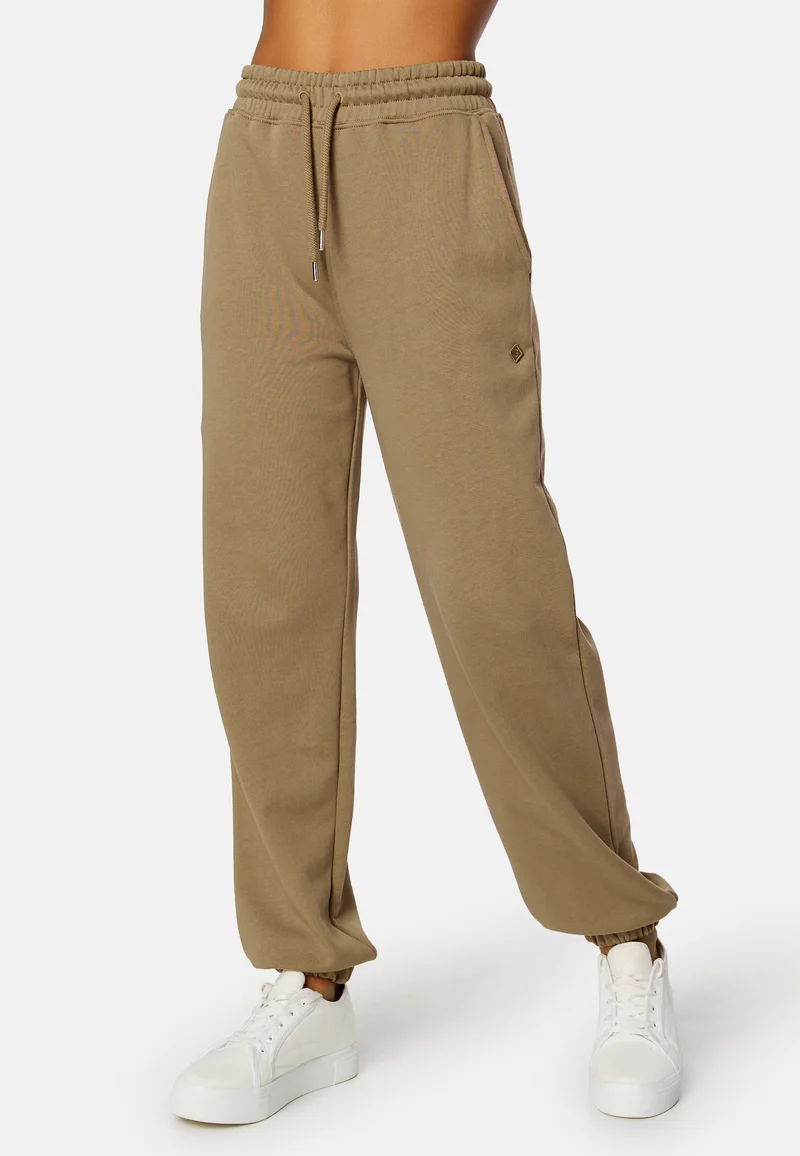 Icon Essential Pants