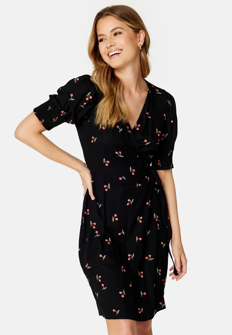 Nya 2/4 Wrap Dress