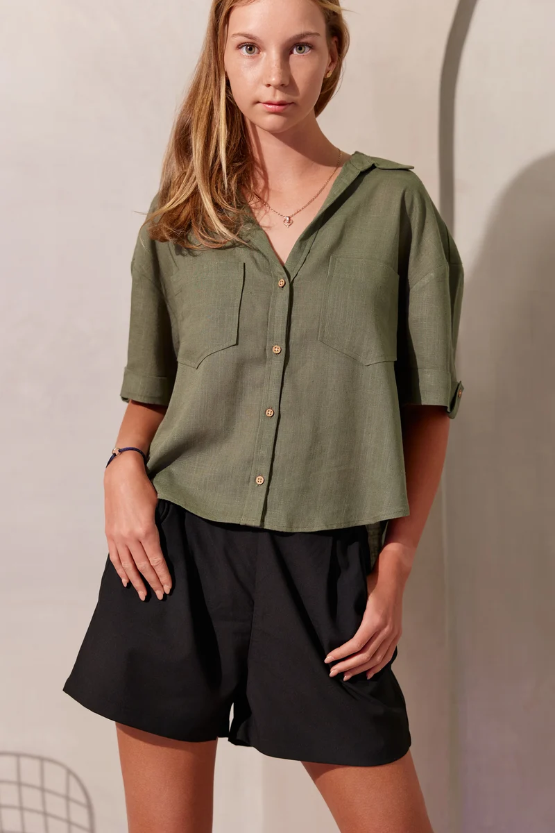 Lipa|Linen Collared Shirt With Boxy Fit