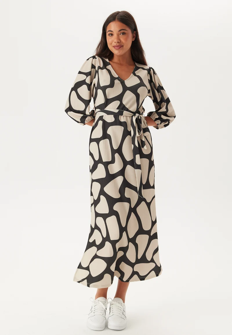 Structured Puff Sleeve Midi Dress