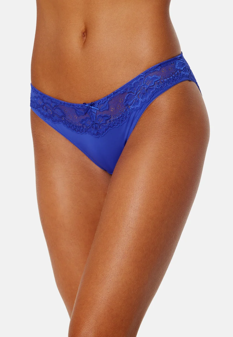 Lianne Brief