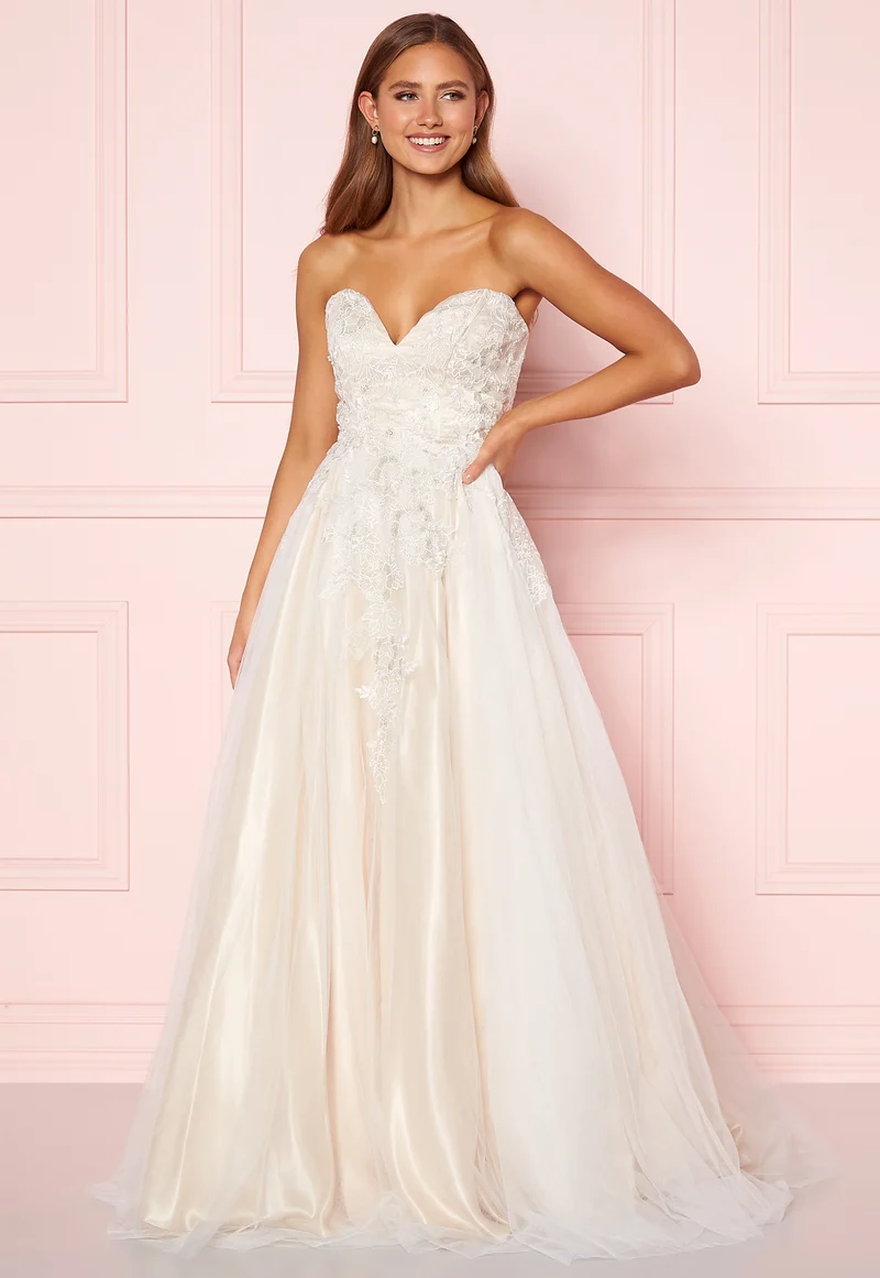 Estelle Wedding Gown