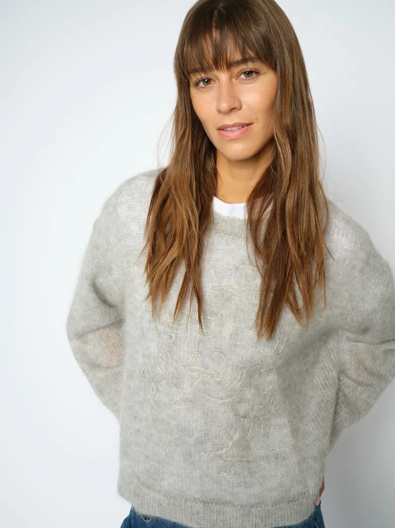 MMAroa Bernat Emb Knit