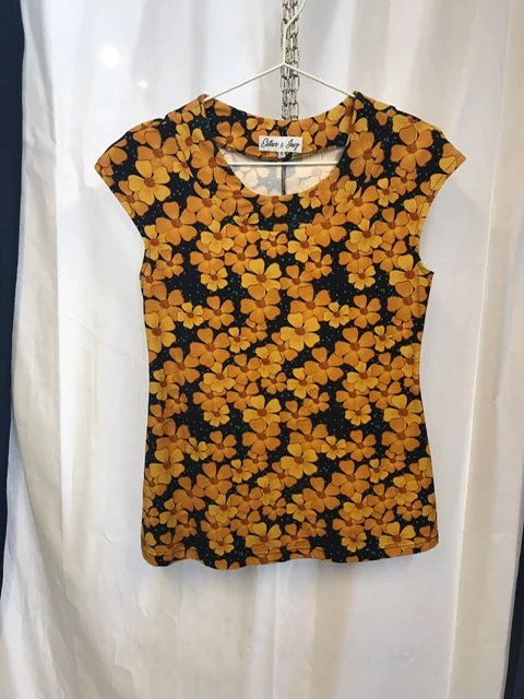 Secondhand: Eivor - Springkly yellow - S