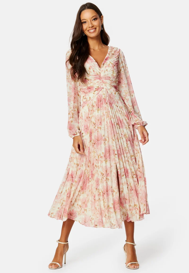 Rosalia Pleated V Neck Dr