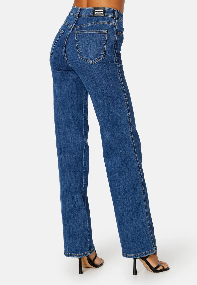 Moxy Straight