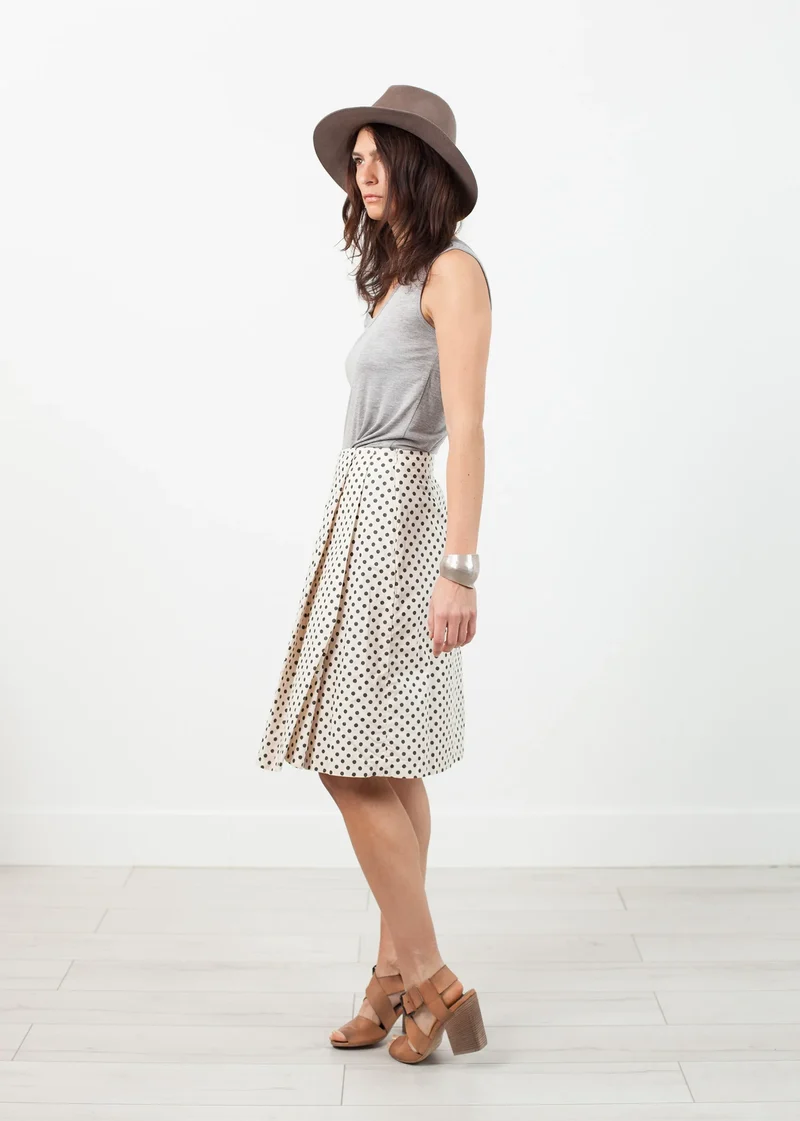 Pleated Skirt in Glitter Dots