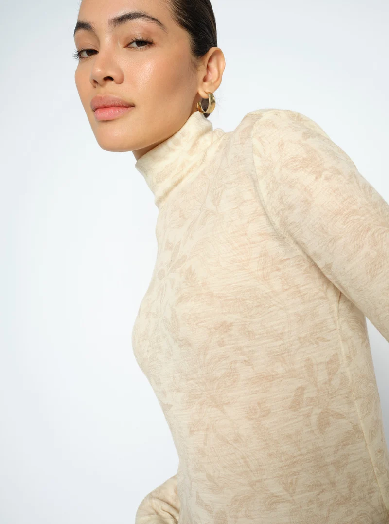 MMXinna Fleur Turtleneck