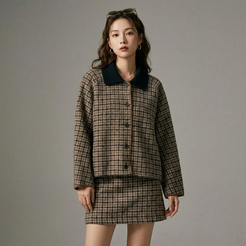 Ensemble Veste et Mini-Jupe à Carreaux