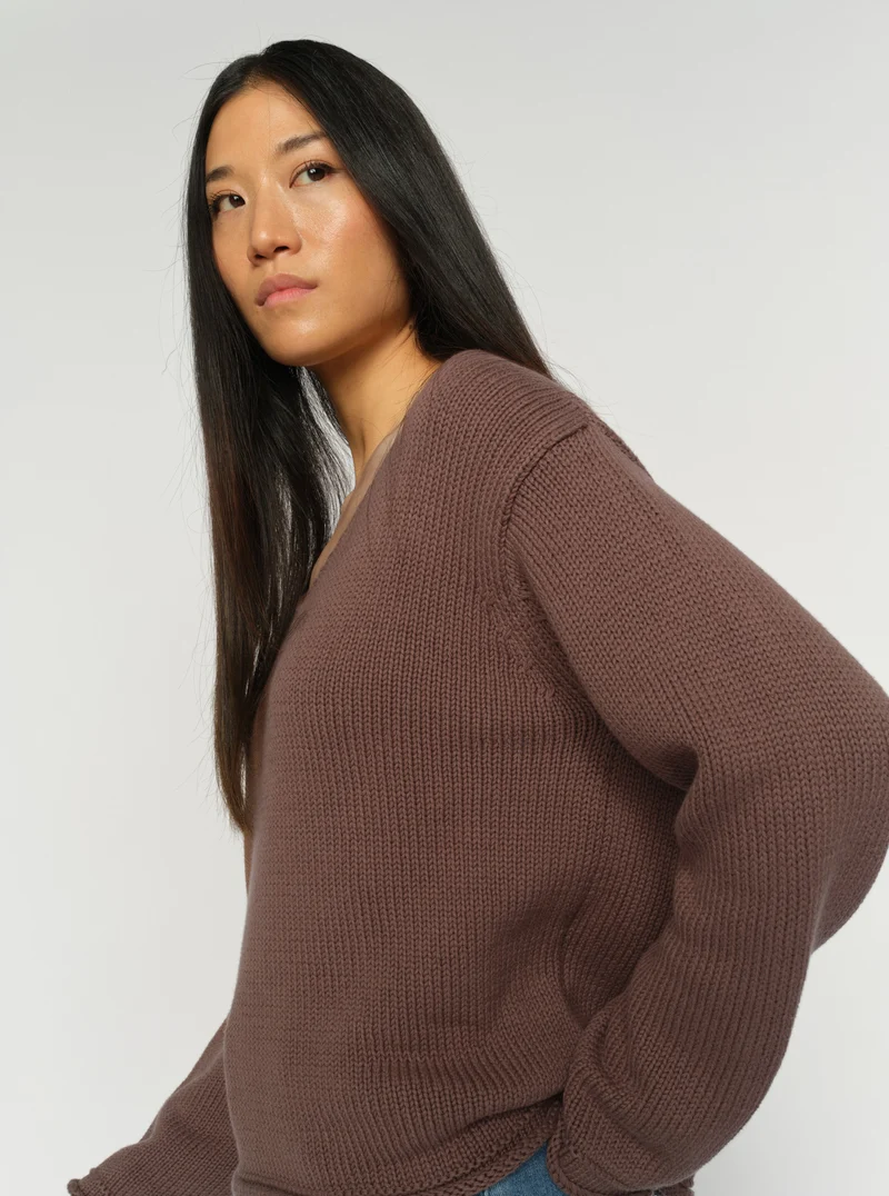 MMBine V-Neck Knit