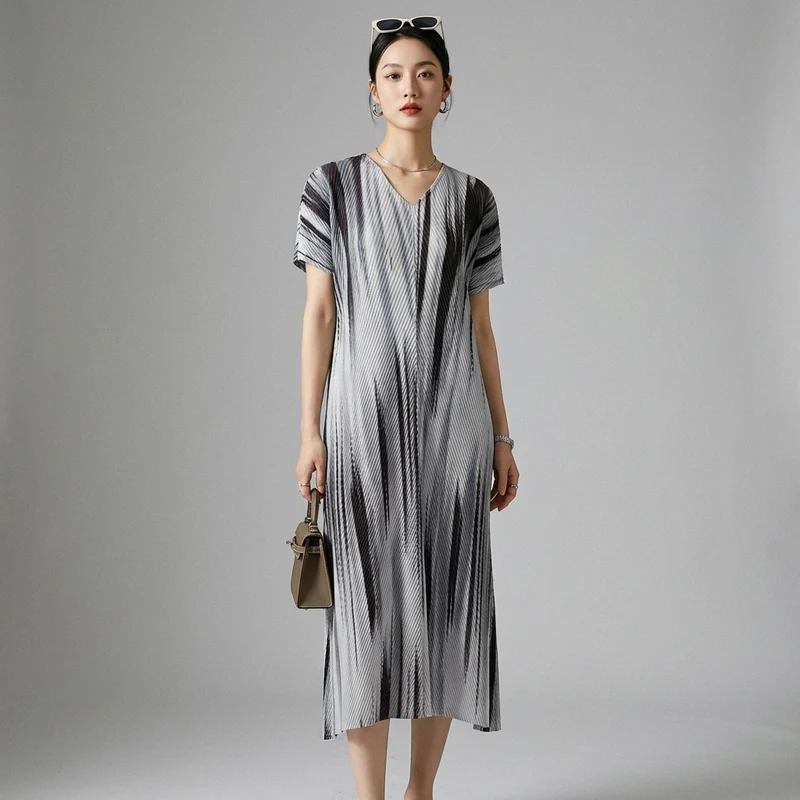 Robe Plissée Évasée Col V
