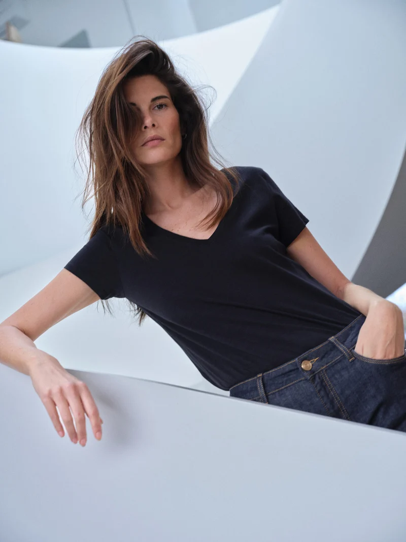 MMArden Organic V-Neck Tee