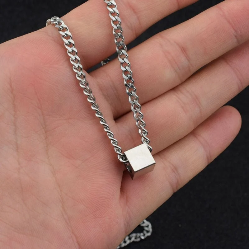 Collier Cube