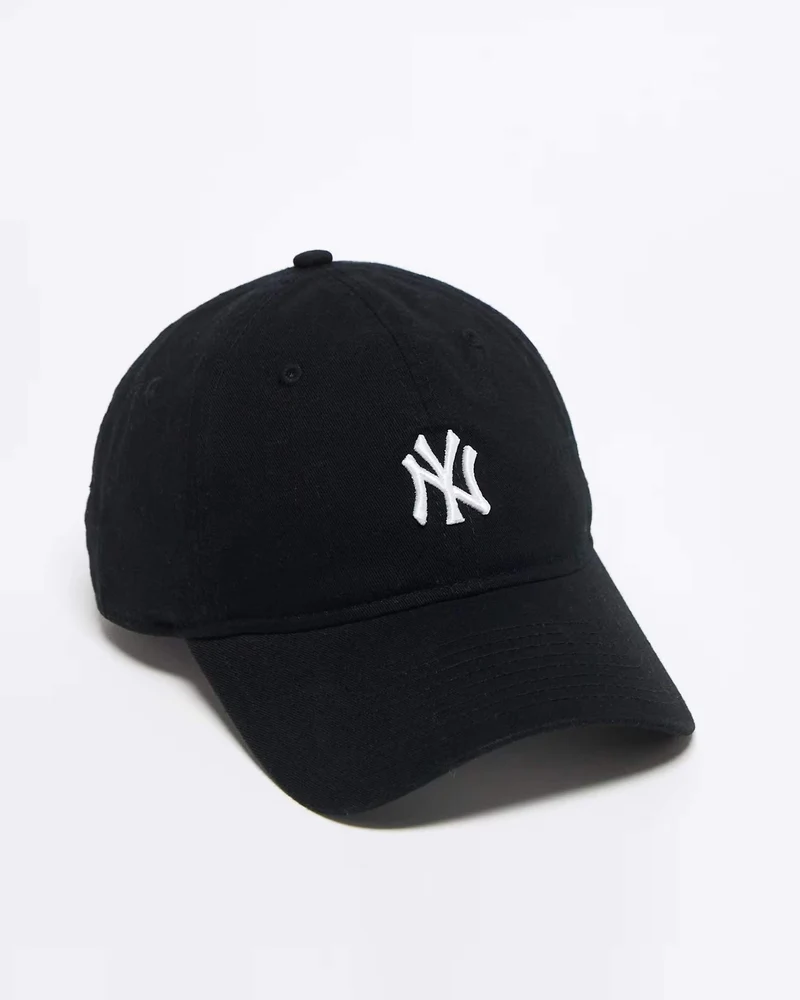9 Twenty Yankees Mini Logo Washed Keps