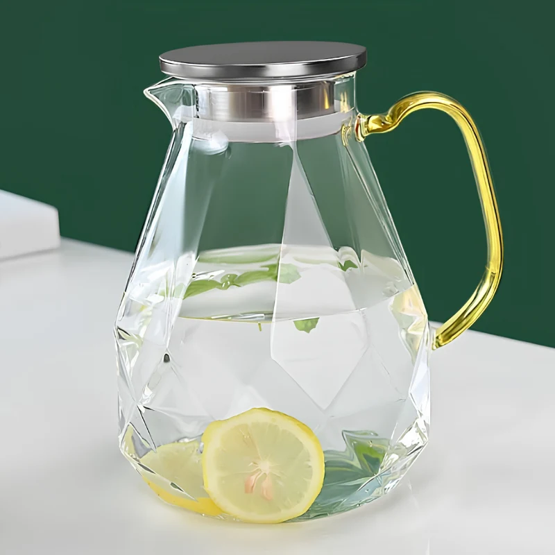 Globetrek° GlassPitcher - Elegant Glas Diamantmönster Tillbringare