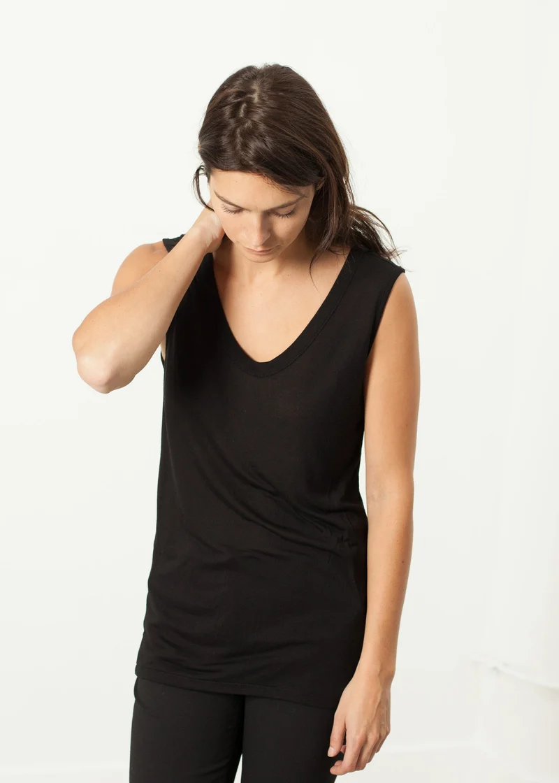Millenium Tank in Black -UEB