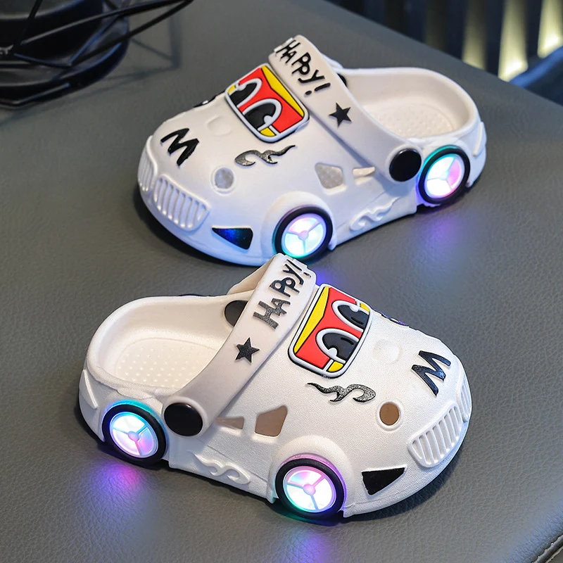 Kletshuts™ CarSlippers: Blinkande Ljus Roliga Biltofflor För Barn