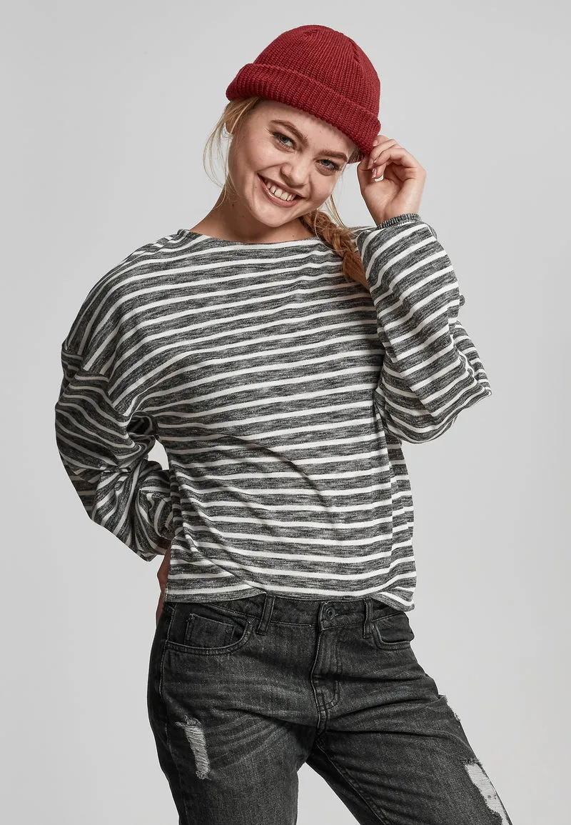UC Oversize Stripe Pullover