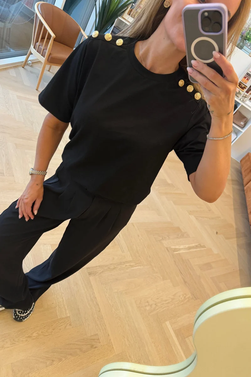 Valentin Studio - Gold Button Casual T-shirt - Black