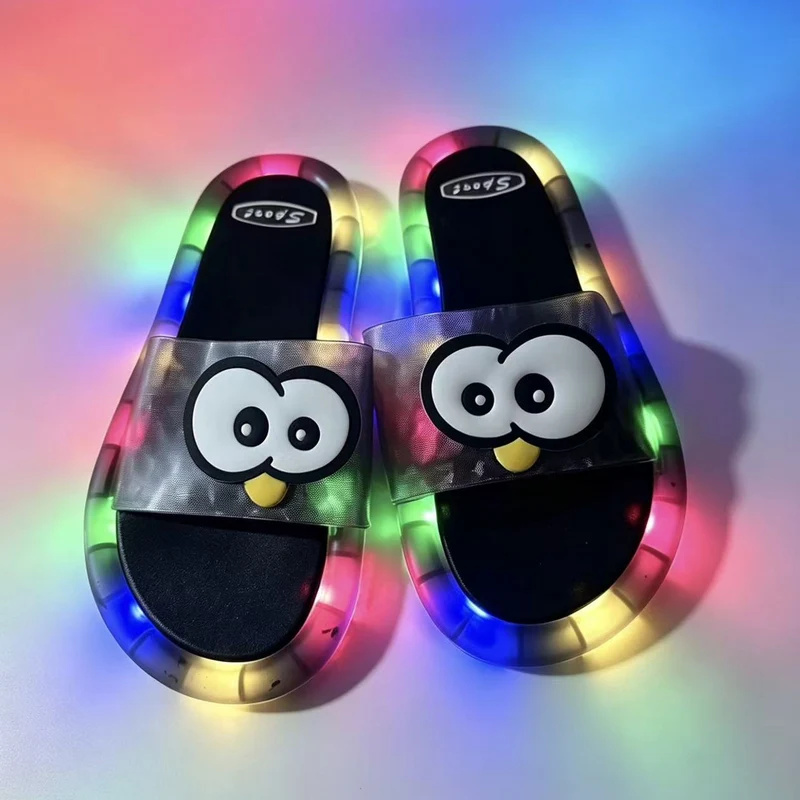 Happy™ FlashingSlippers: Blinkande Färgglada Ljus Bekväma Tofflor